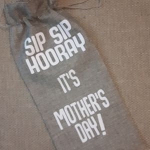 "SipSip" wine bag